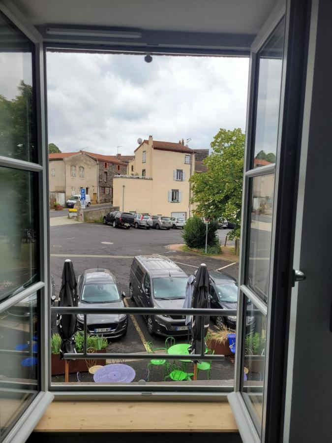 Chambres D'Hotes Du Bistrot D'Ici サン・サトゥルマン エクステリア 写真