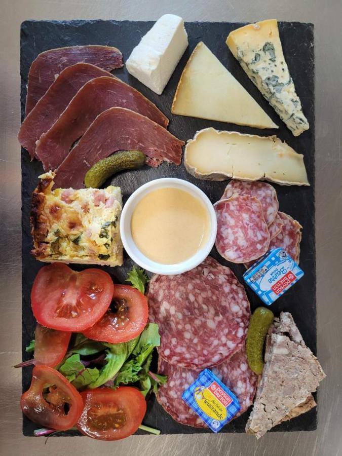 Chambres D'Hotes Du Bistrot D'Ici サン・サトゥルマン エクステリア 写真